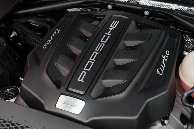2015 Porsche Macan Turbo