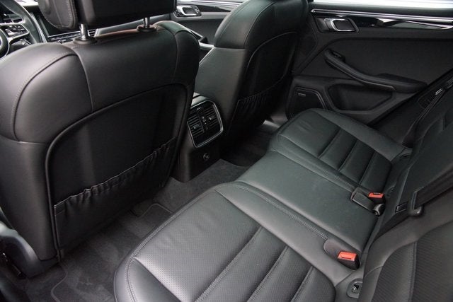 2015 Porsche Macan Turbo