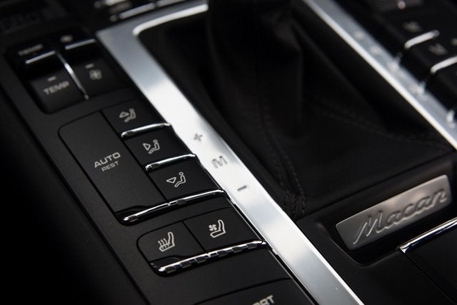 2015 Porsche Macan Turbo