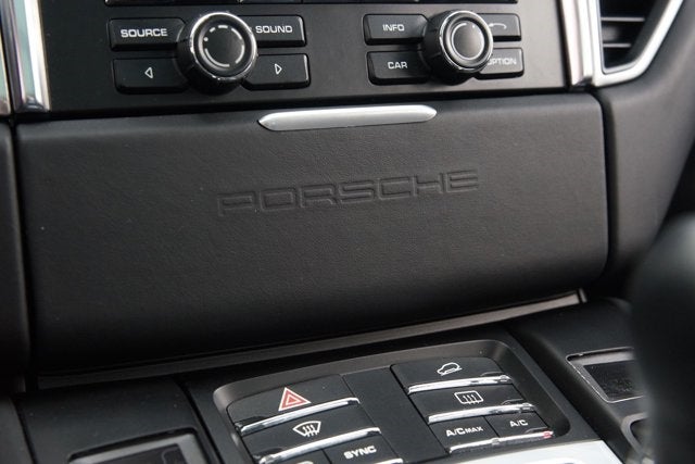 2015 Porsche Macan Turbo