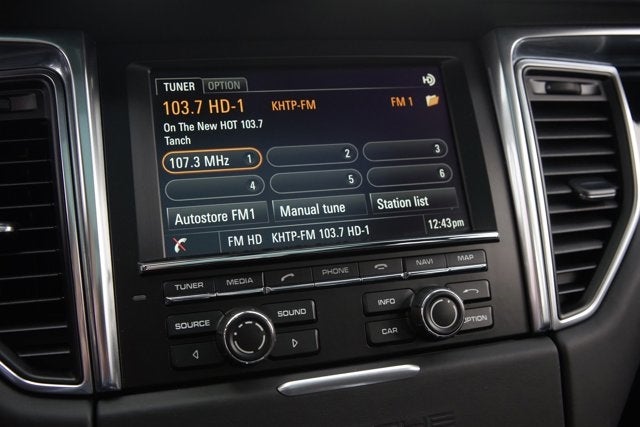 2015 Porsche Macan Turbo