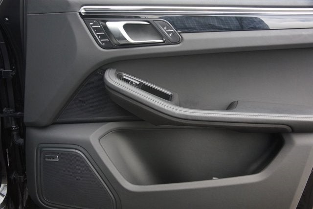 2015 Porsche Macan Turbo