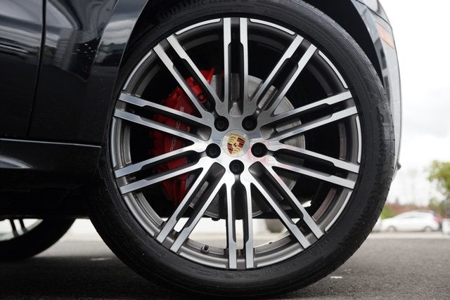 2015 Porsche Macan Turbo