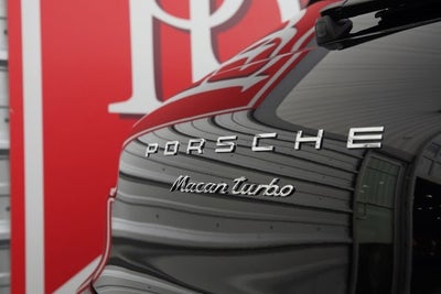 2015 Porsche Macan Turbo
