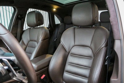 2016 Porsche Macan Turbo