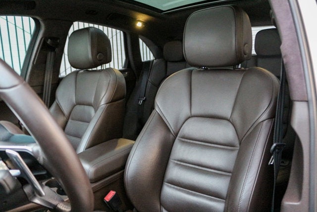 2016 Porsche Macan Turbo