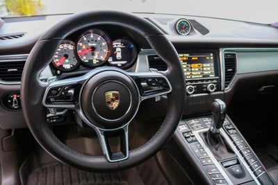 2016 Porsche Macan Turbo