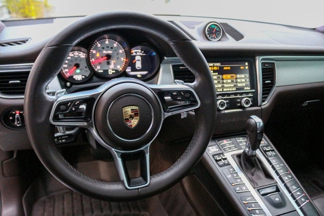 2016 Porsche Macan Turbo