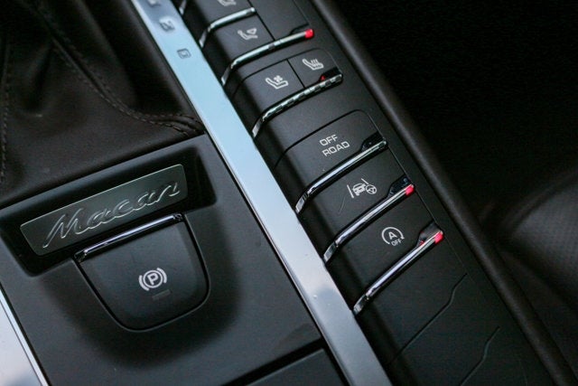 2016 Porsche Macan Turbo