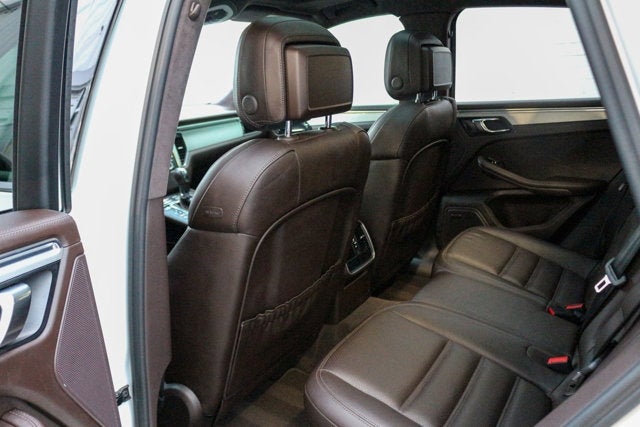 2016 Porsche Macan Turbo