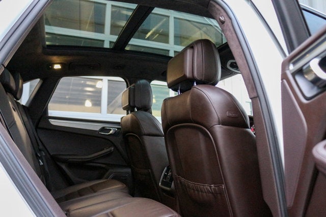 2016 Porsche Macan Turbo