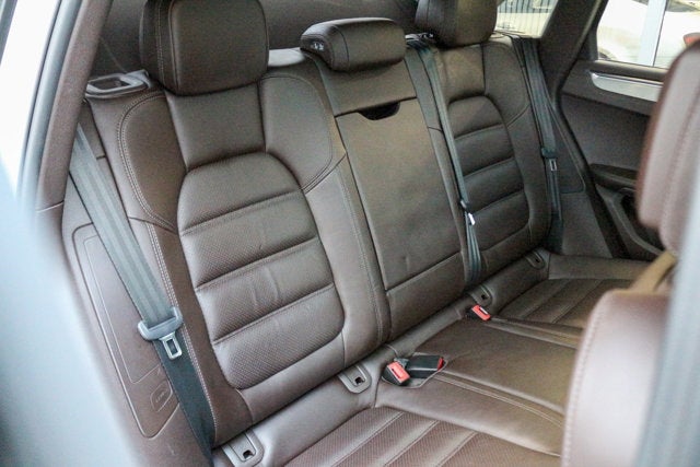 2016 Porsche Macan Turbo