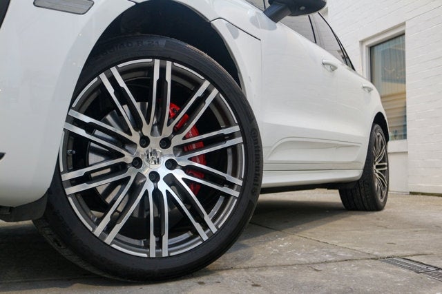 2016 Porsche Macan Turbo