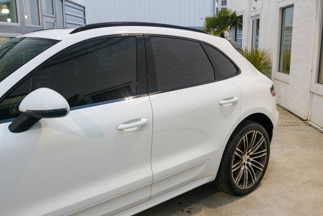 2016 Porsche Macan Turbo