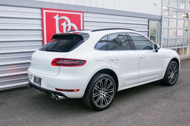 2016 Porsche Macan Turbo