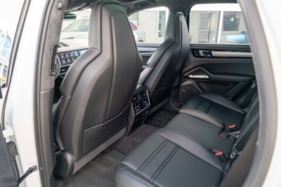 2021 Porsche Cayenne Turbo