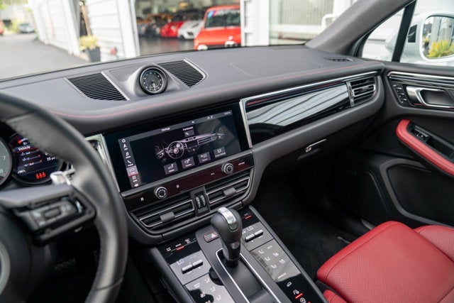 2022 Porsche Macan S