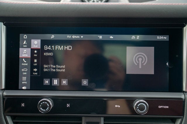 2022 Porsche Macan S