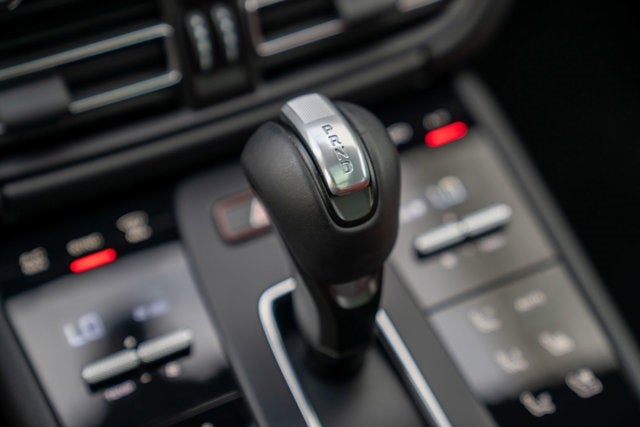 2022 Porsche Macan S