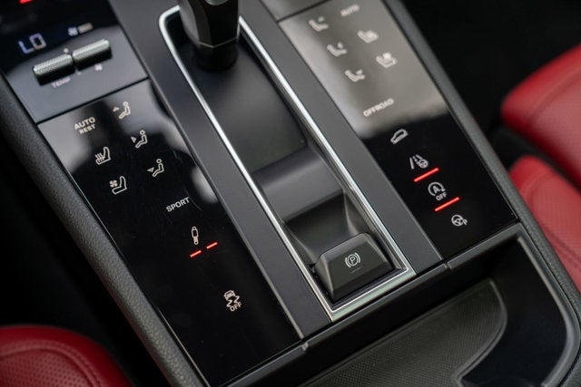 2022 Porsche Macan S