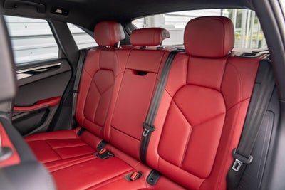 2022 Porsche Macan S