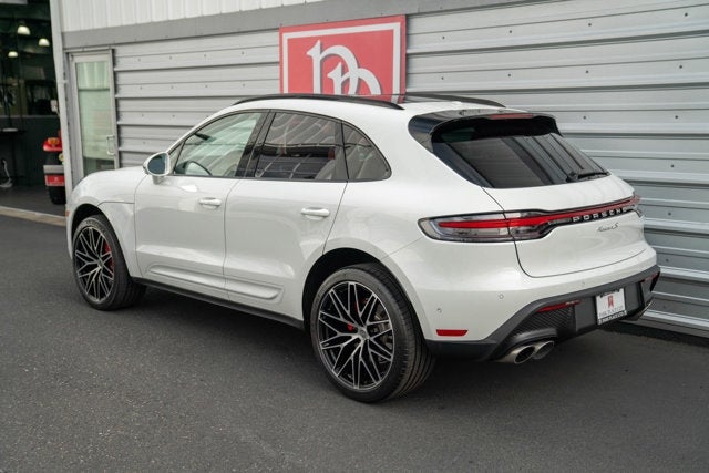 2022 Porsche Macan S