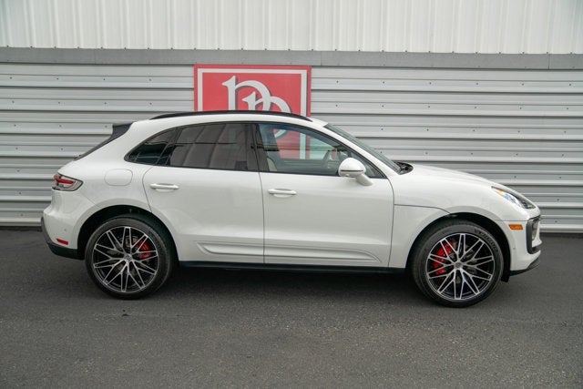 2022 Porsche Macan S