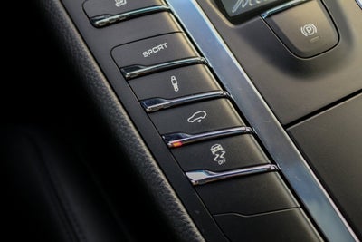 2018 Porsche Macan GTS