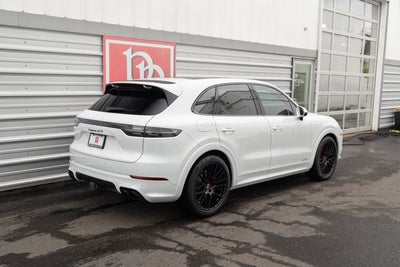 2022 Porsche Cayenne GTS