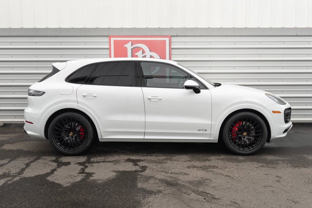 2022 Porsche Cayenne GTS