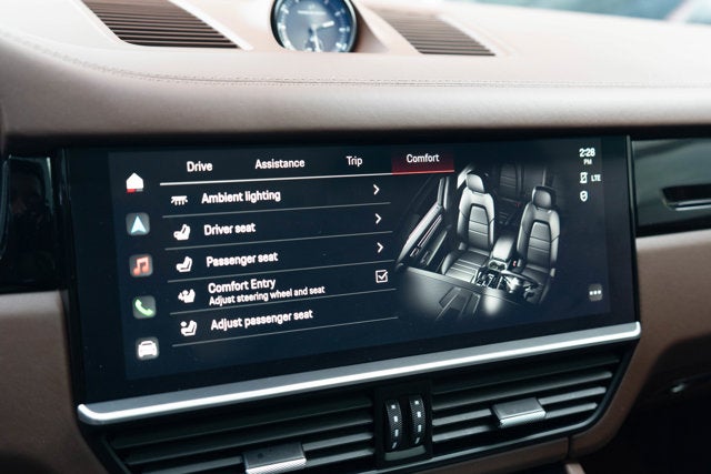 2022 Porsche Cayenne Coupe AWD