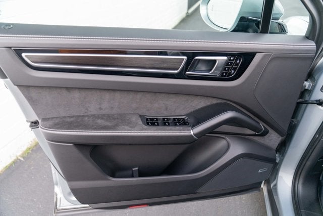 2021 Porsche Cayenne GTS Coupe