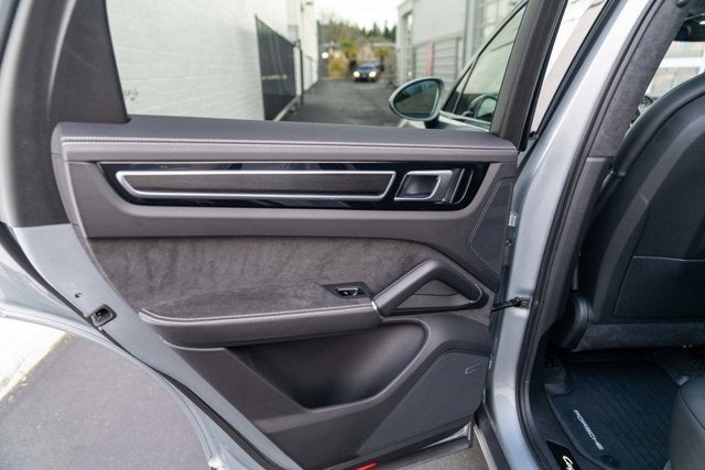 2021 Porsche Cayenne GTS Coupe