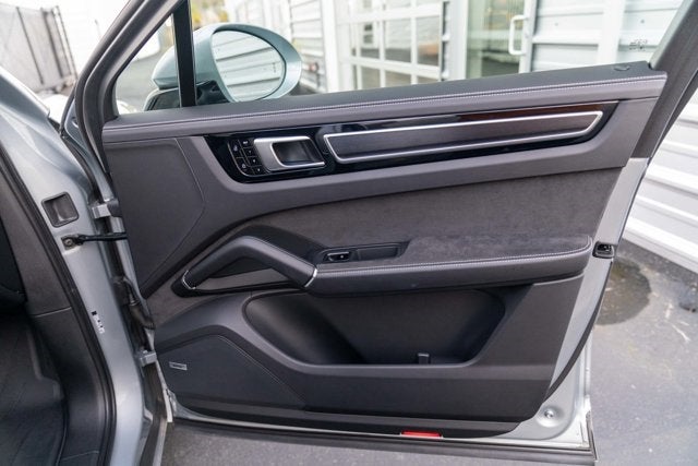 2021 Porsche Cayenne GTS Coupe