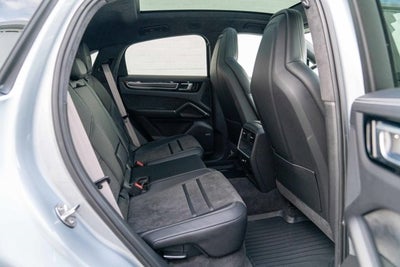 2021 Porsche Cayenne GTS Coupe