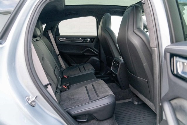 2021 Porsche Cayenne GTS Coupe