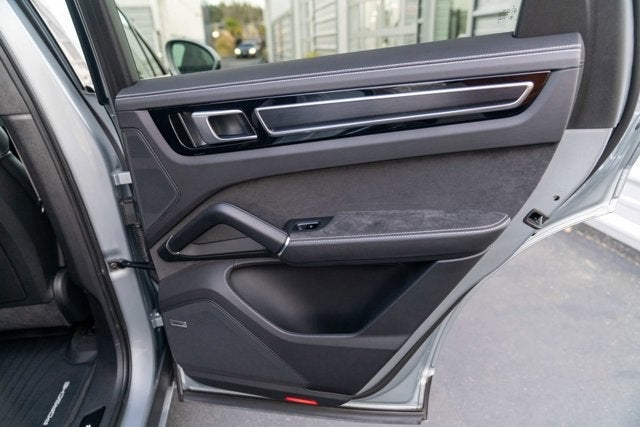 2021 Porsche Cayenne GTS Coupe