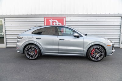 2021 Porsche Cayenne GTS Coupe