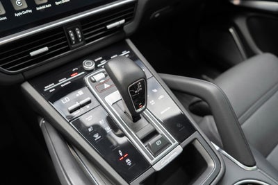 2022 Porsche Cayenne Turbo S E-Hybrid