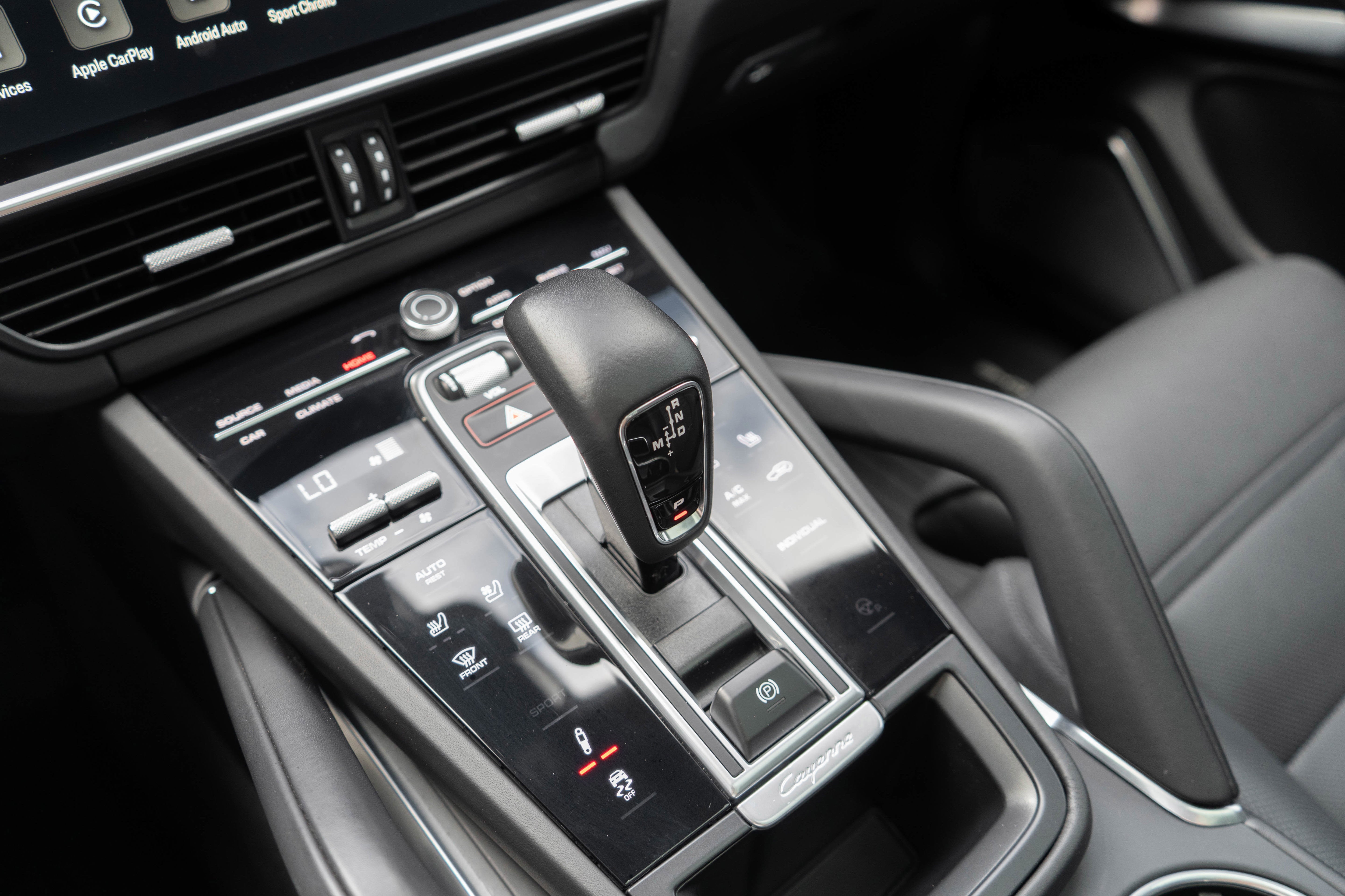 2022 Porsche Cayenne Turbo S E-Hybrid