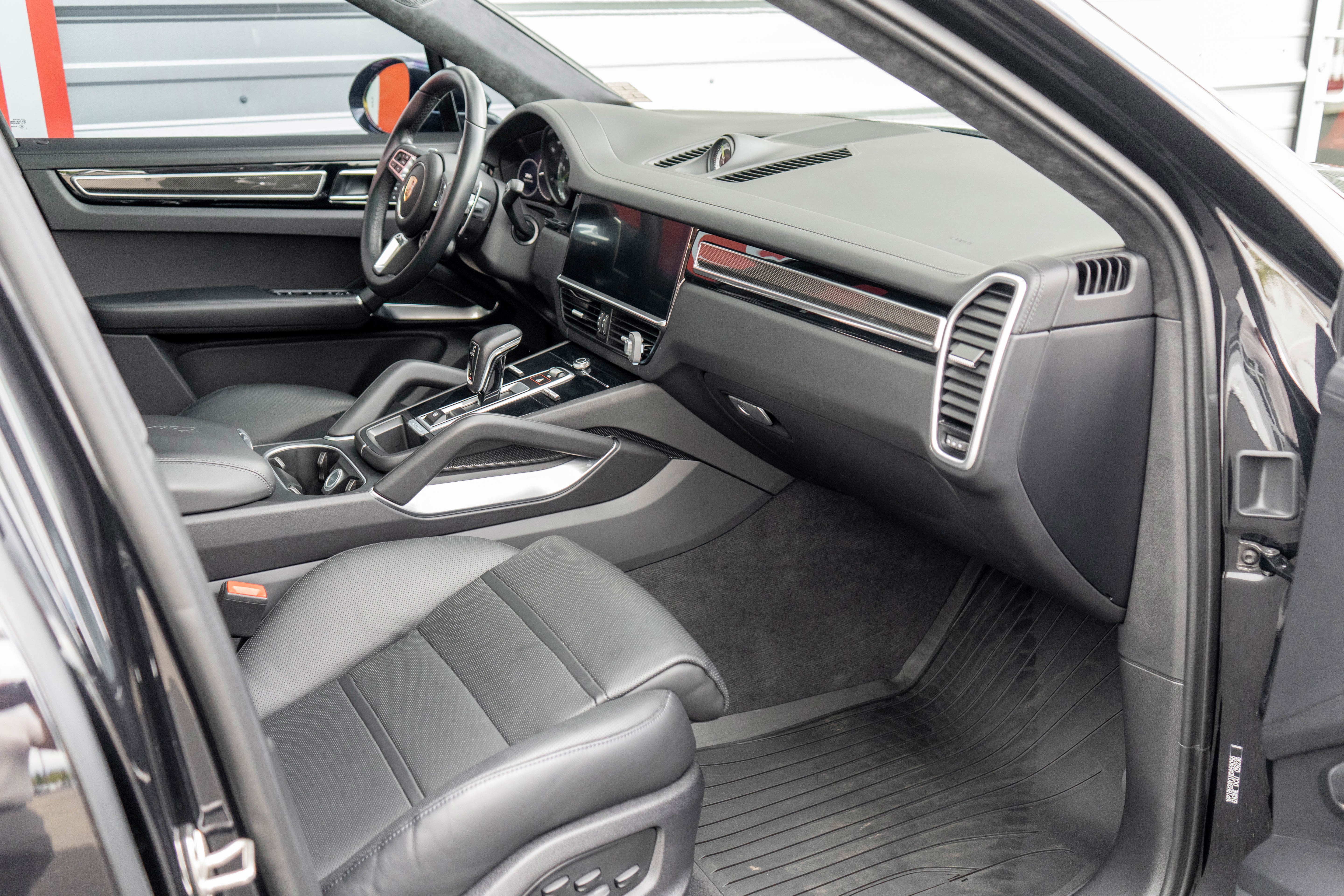 2022 Porsche Cayenne Turbo S E-Hybrid