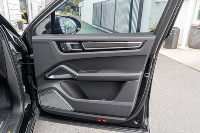 2022 Porsche Cayenne Turbo S E-Hybrid