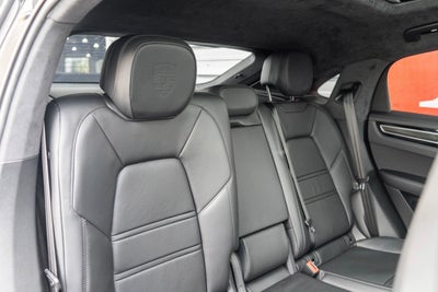 2022 Porsche Cayenne Turbo S E-Hybrid