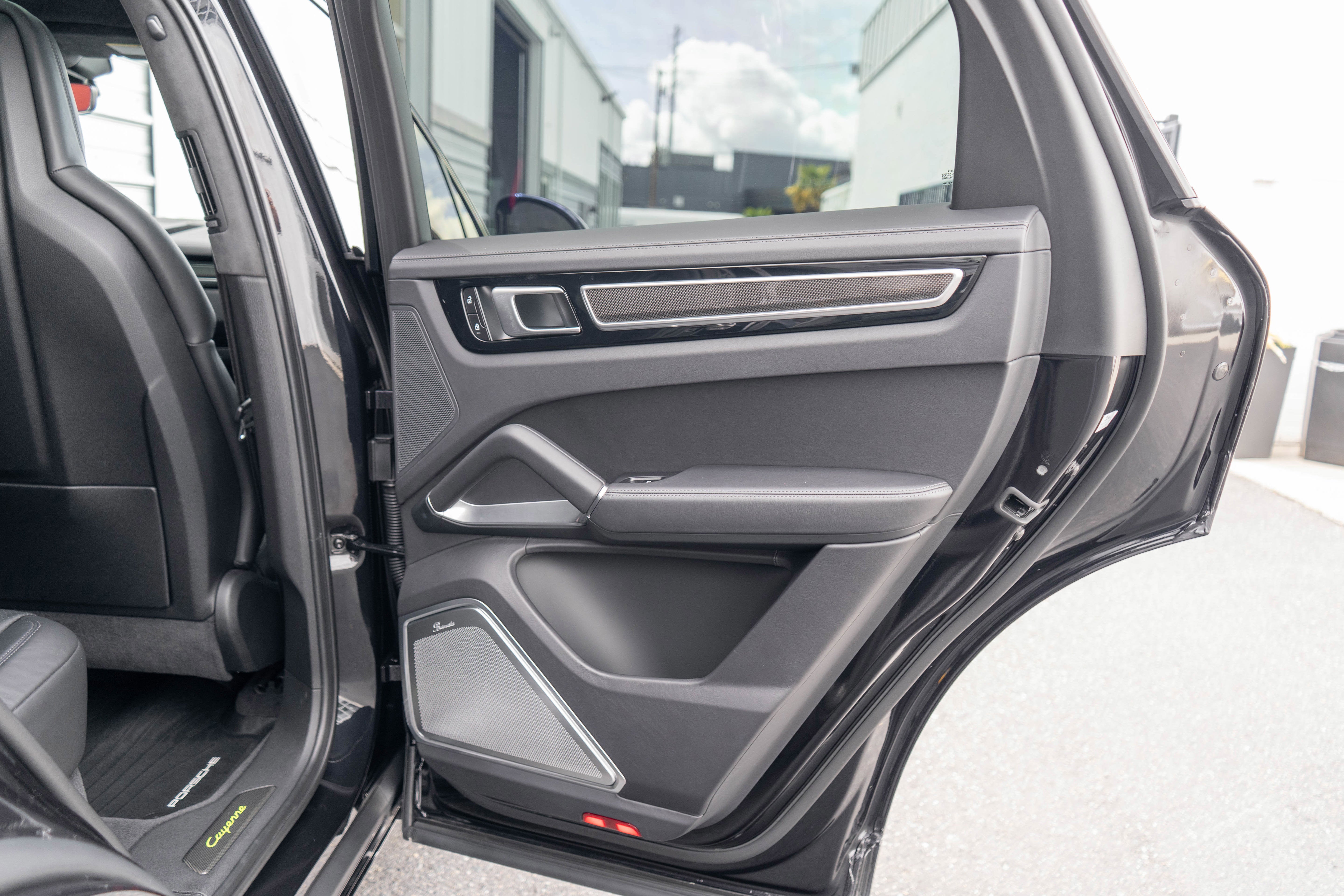 2022 Porsche Cayenne Turbo S E-Hybrid