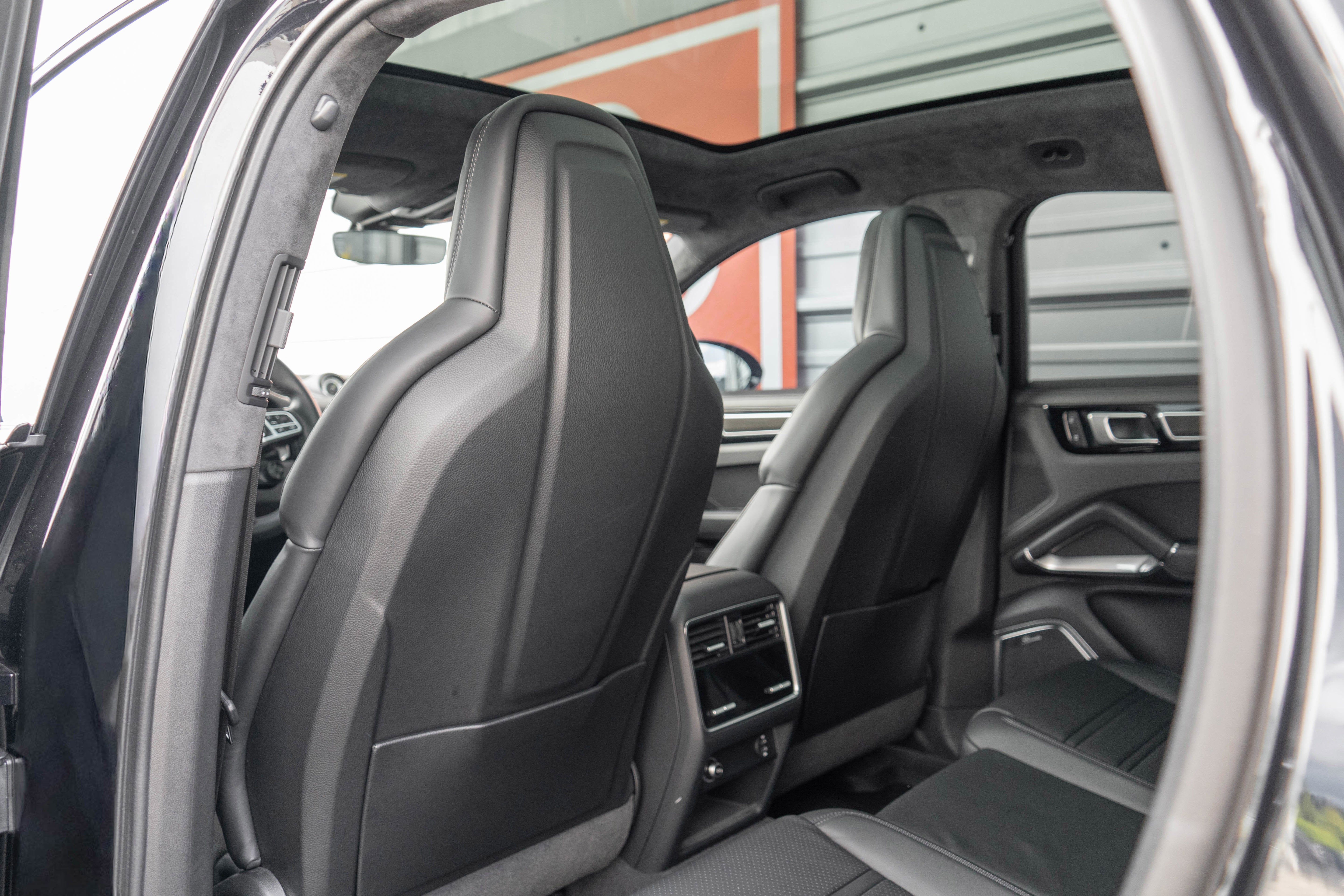 2022 Porsche Cayenne Turbo S E-Hybrid