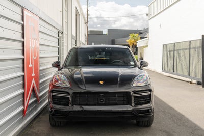 2022 Porsche Cayenne Turbo S E-Hybrid