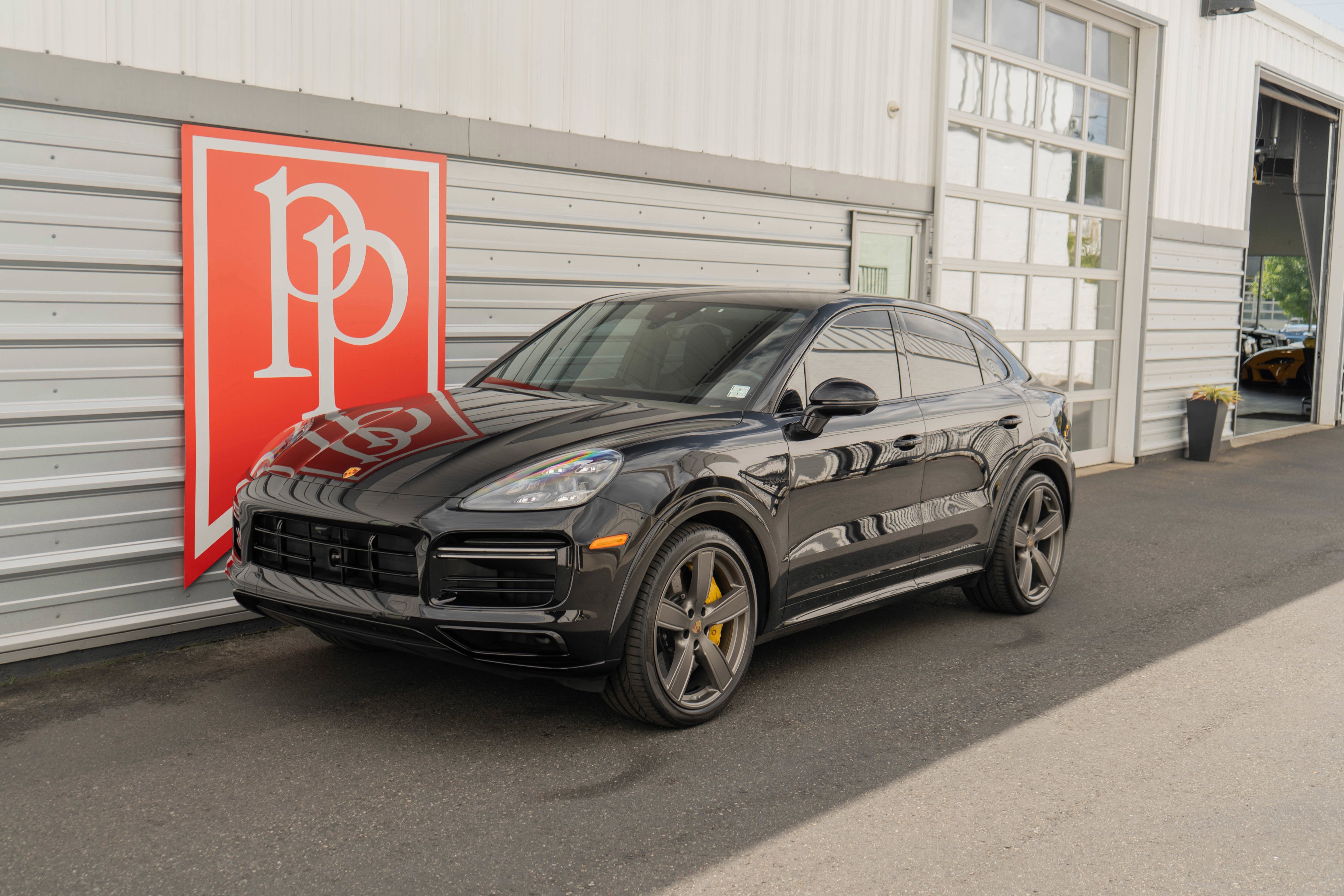2022 Porsche Cayenne Turbo S E-Hybrid