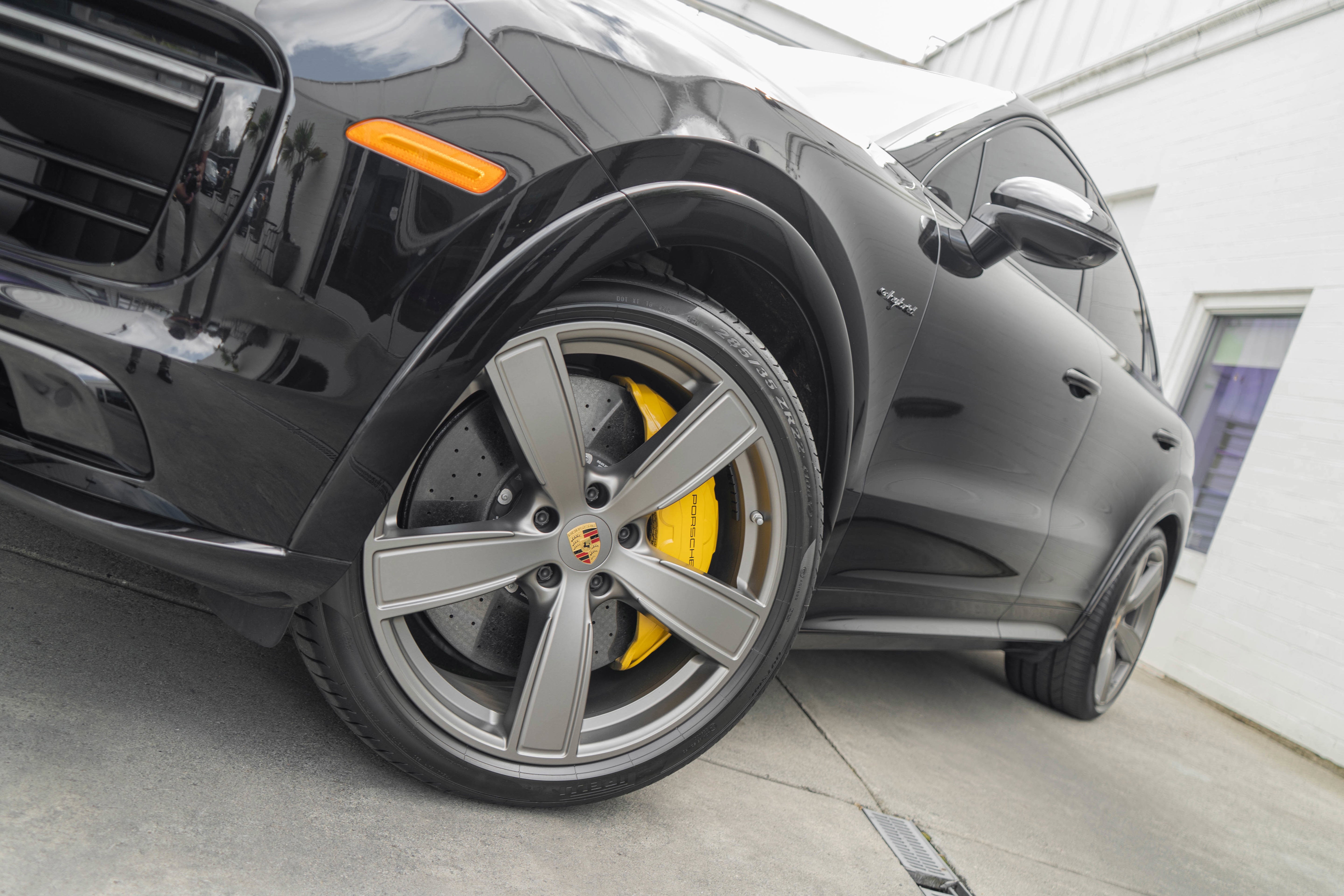 2022 Porsche Cayenne Turbo S E-Hybrid