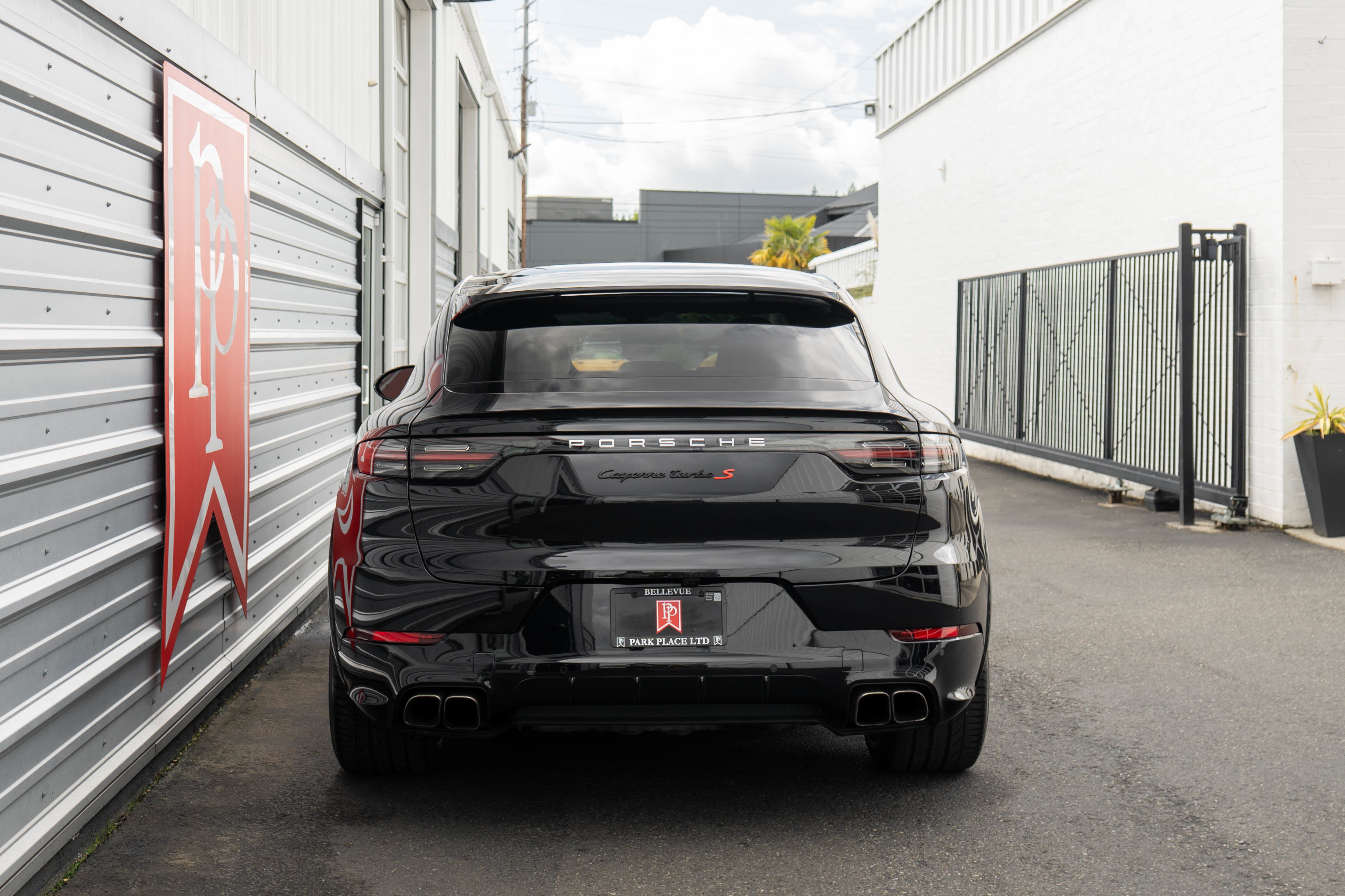 2022 Porsche Cayenne Turbo S E-Hybrid