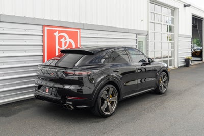 2022 Porsche Cayenne Turbo S E-Hybrid